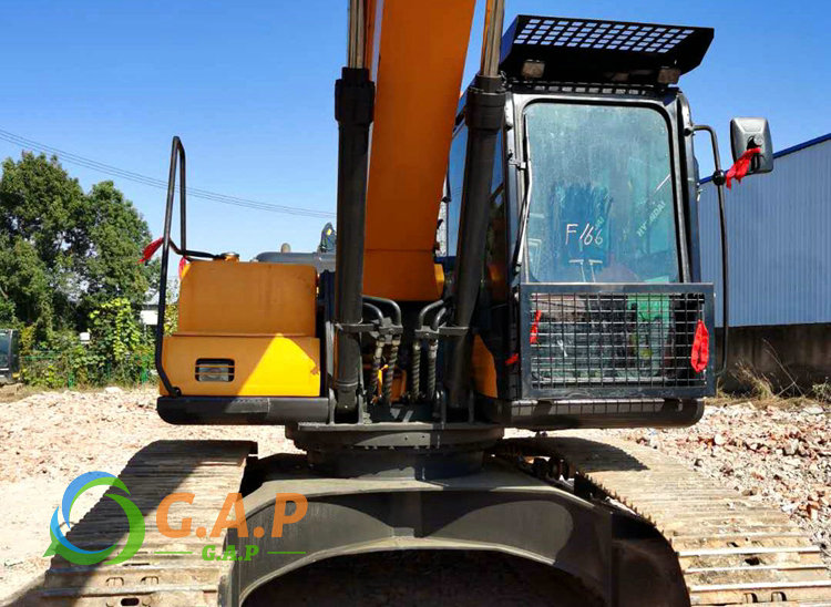 SANY SY215C excavator