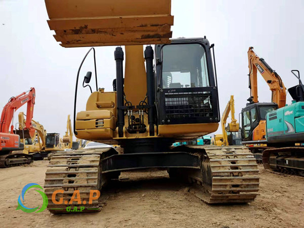 Caterpillar 315D excavator