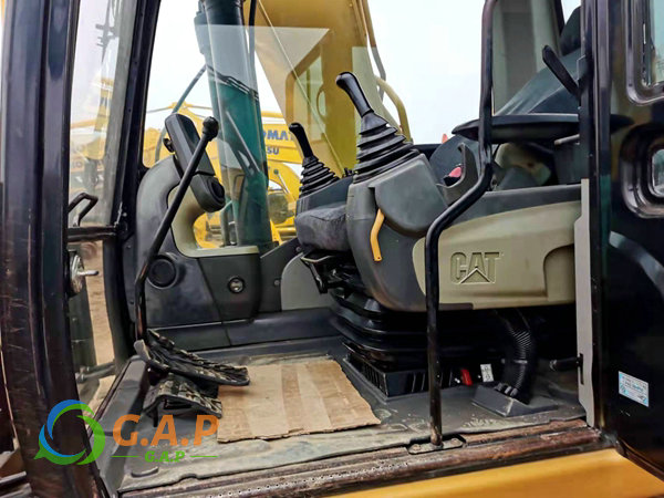 Caterpillar 315D excavator