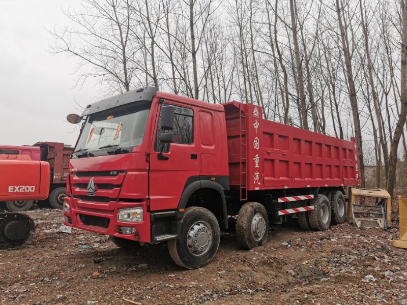 Howo 12 wheels dump truck