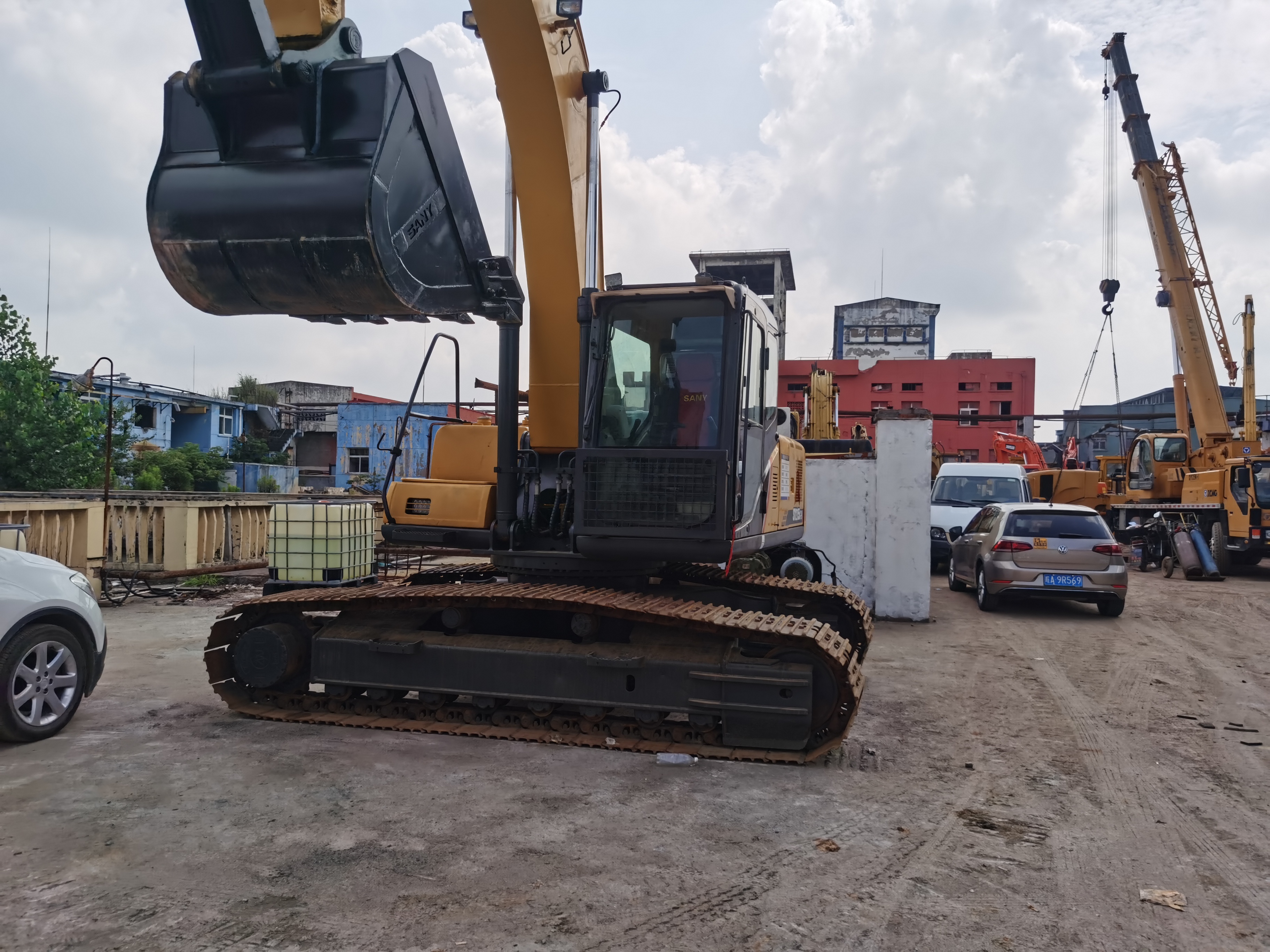 Sany SY215-9 excavator