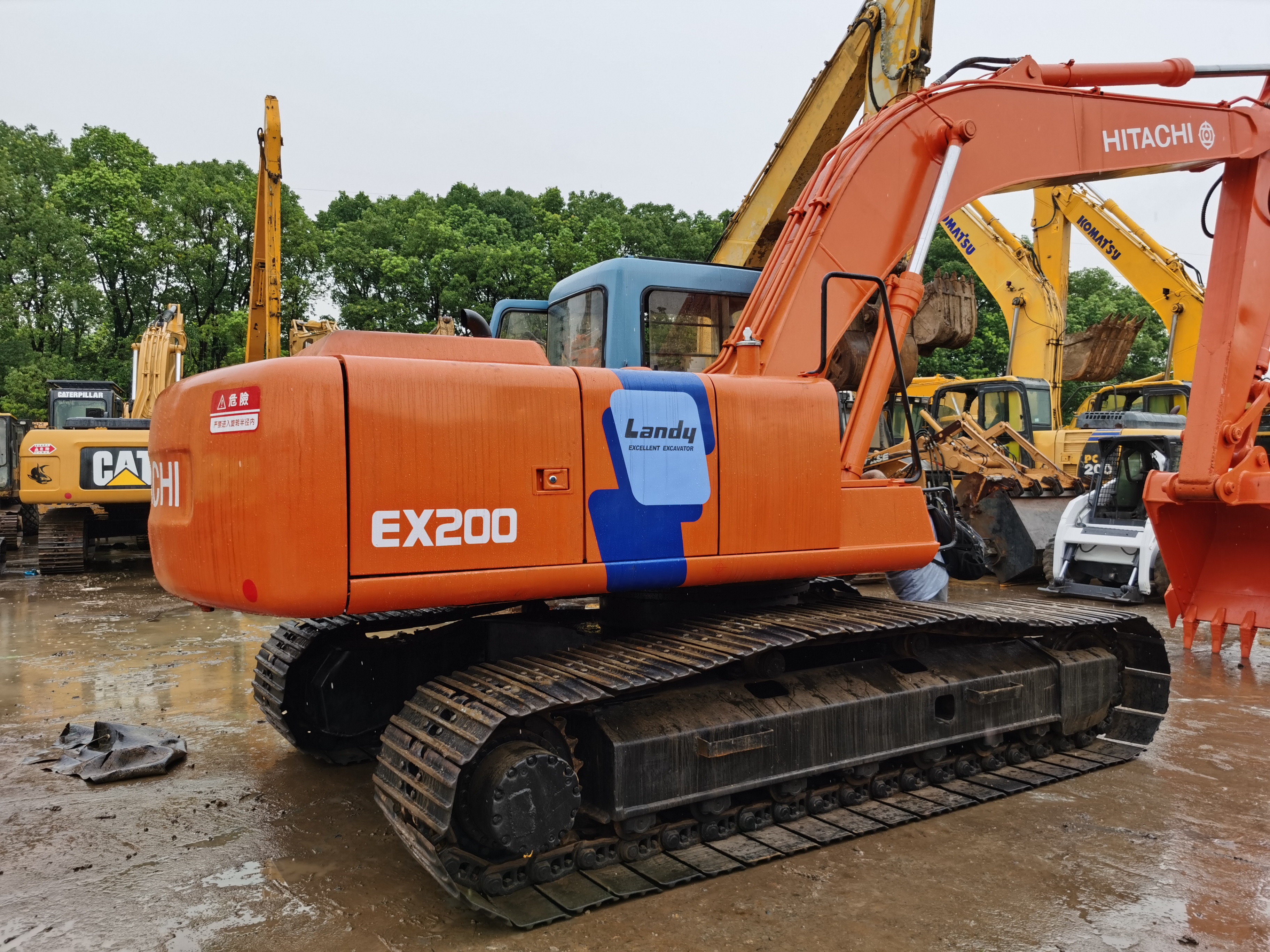 Hitachi EX200-3 Excavator