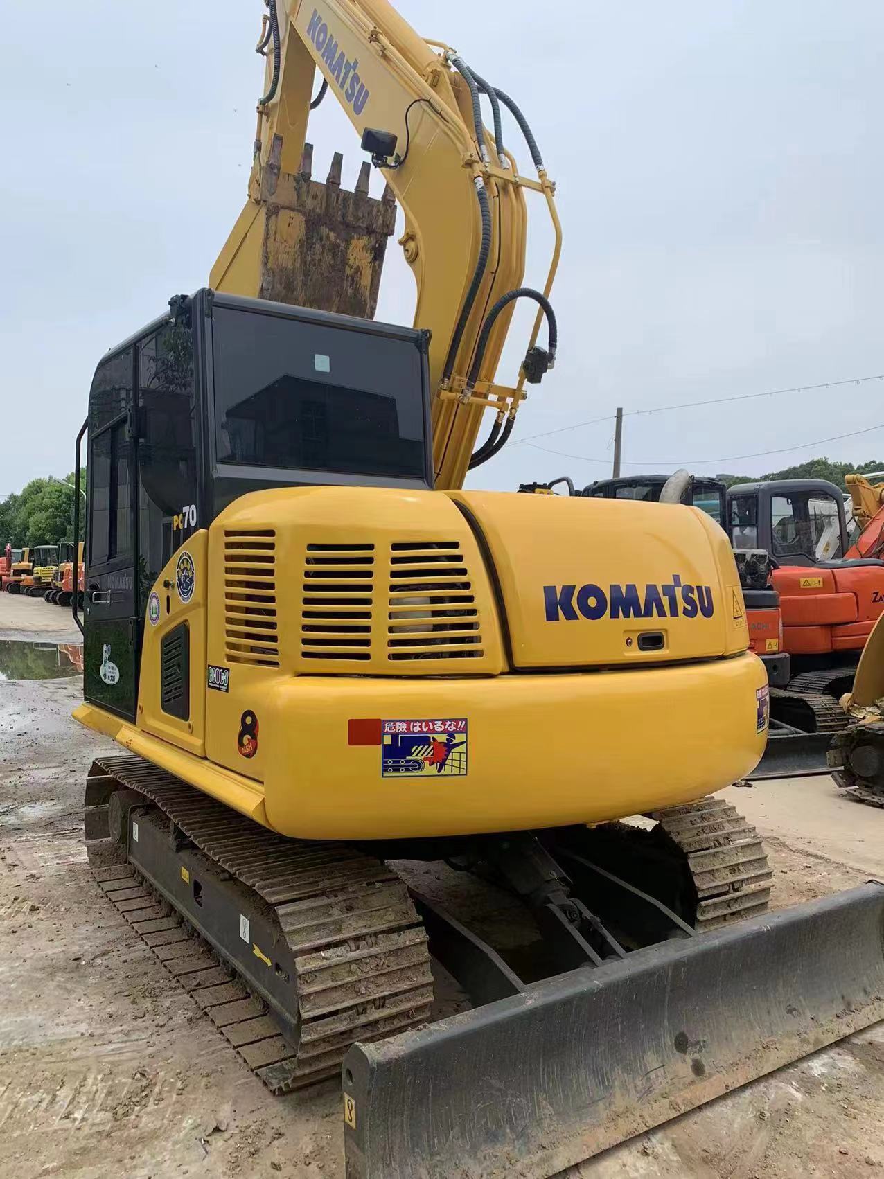 Komatsu PC70-8 Excavator