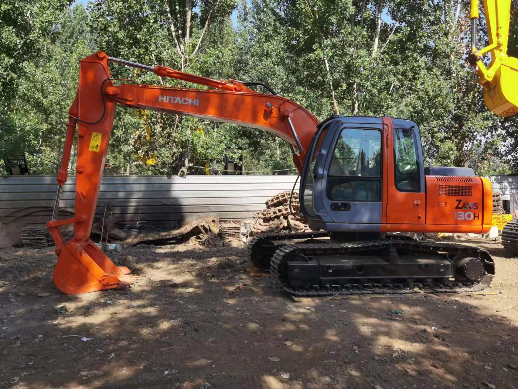 Hitachi zaxis130h Excavator