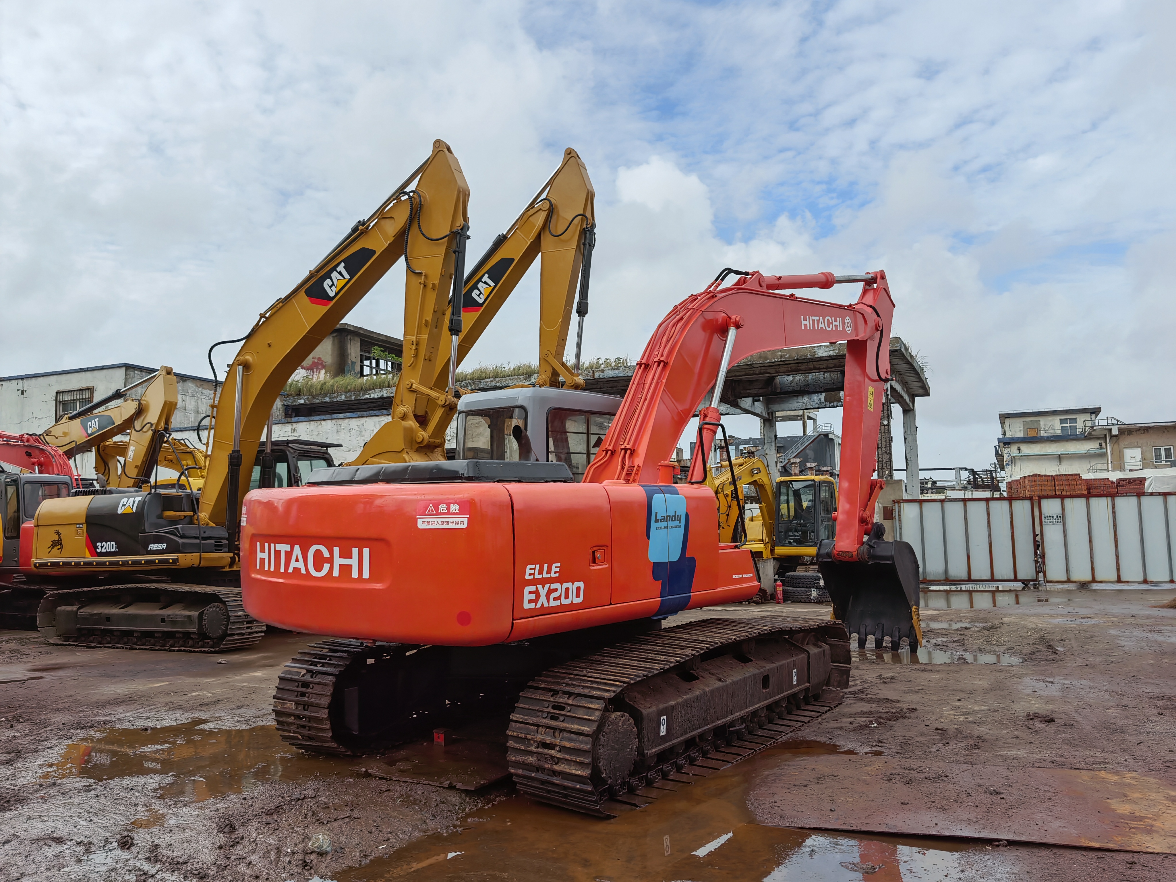 Hitachi EX200-3 Excavator