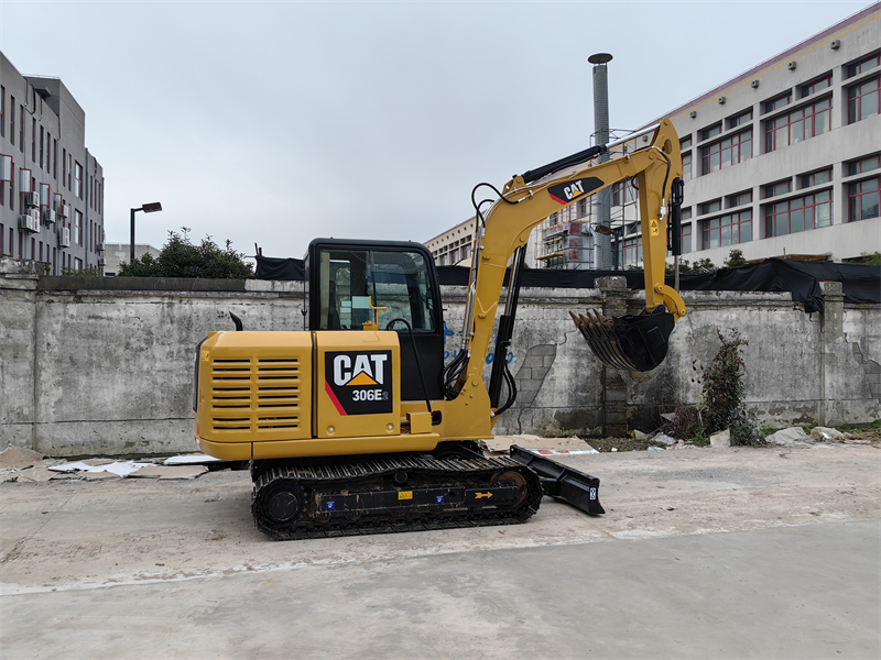 caterpillar 306E2 mini excavator