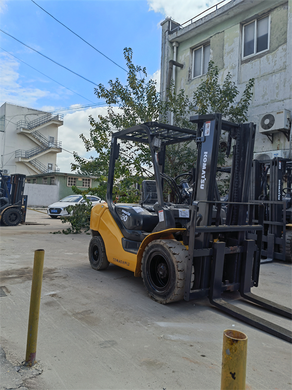 komatsu FD30-17 3ton forklift