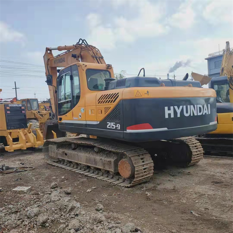 Hyundai 215-9T Excavator