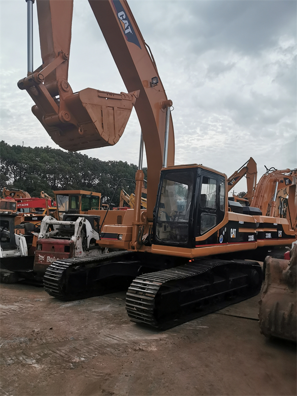 CAT 330BL Excavator