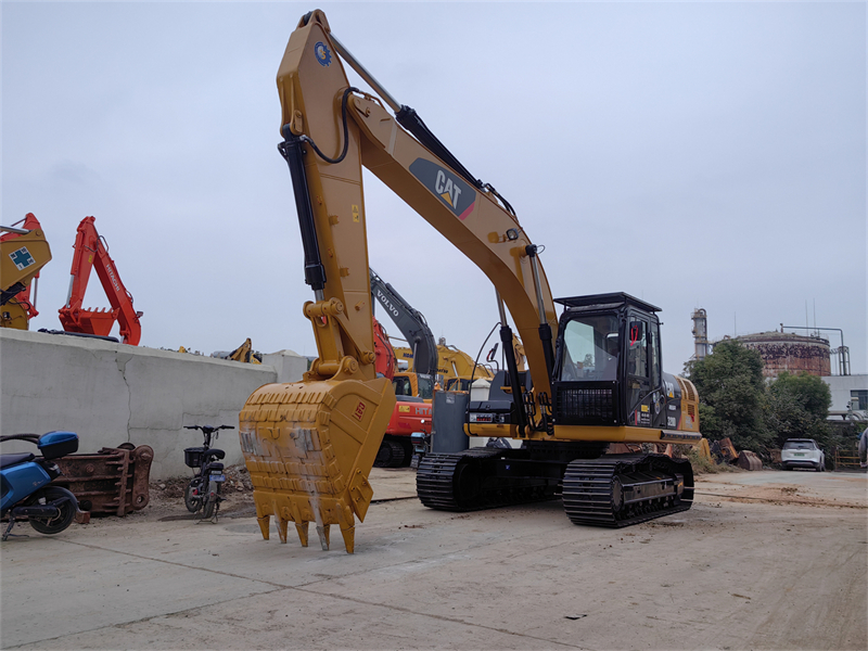 Caterpillar 320d excavator