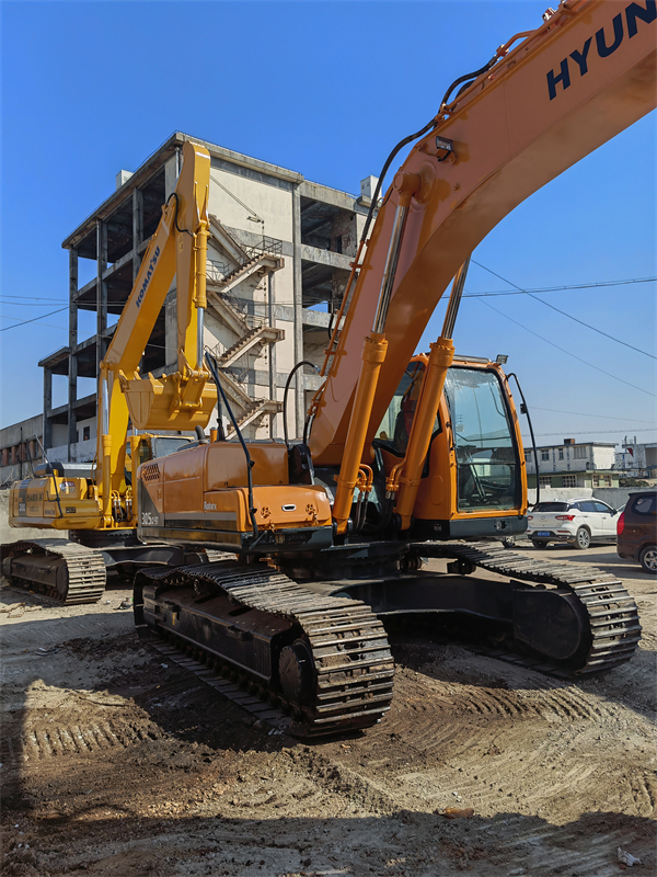 Hyundai 305LC-9T Excavator