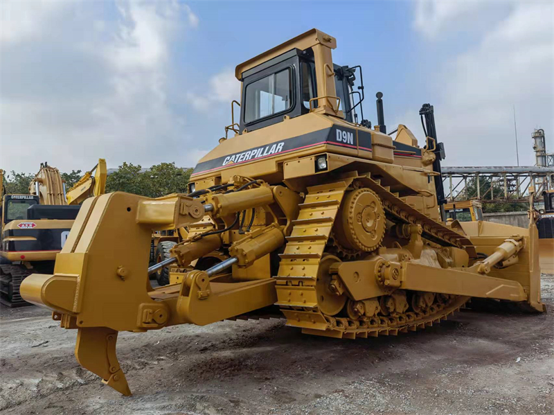 Cat  D9N Crawler Bulldozer