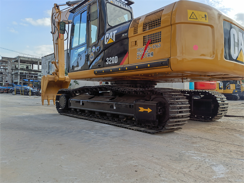 Caterpillar 320D excavator