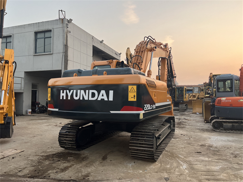 hundai excavator 220LC-9S