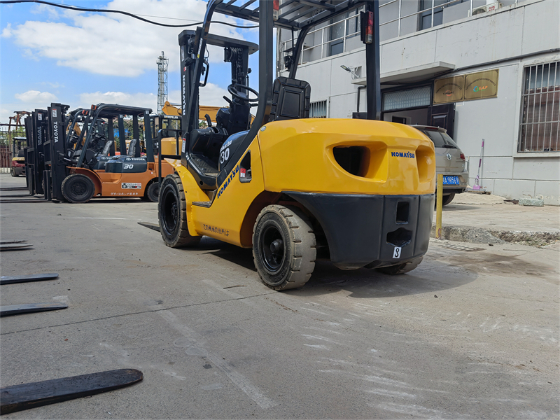 komatsu FD30-17 3ton forklift