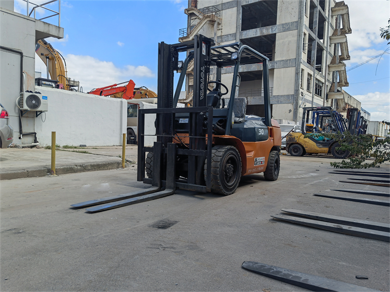 7FD30 3t toyota forklift 