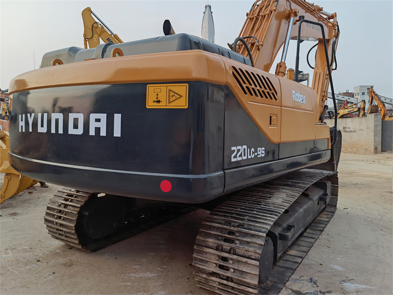 Used Hyundai 220Lc-9 Excavator