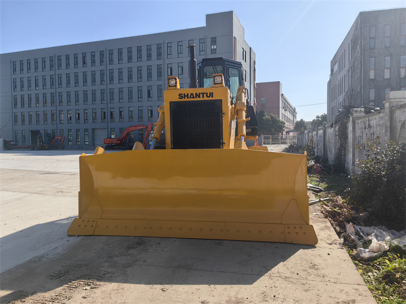 Shantui bulldozer SD22 almost new