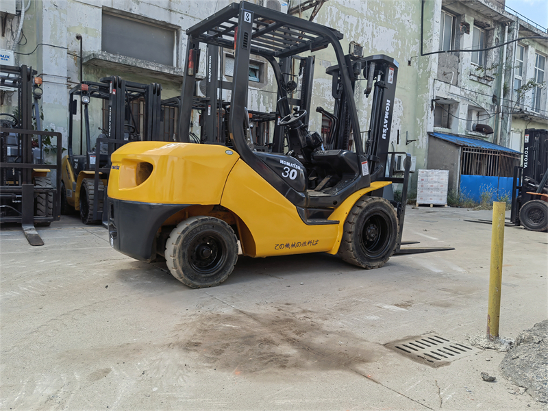 komatsu FD30-17 3ton forklift