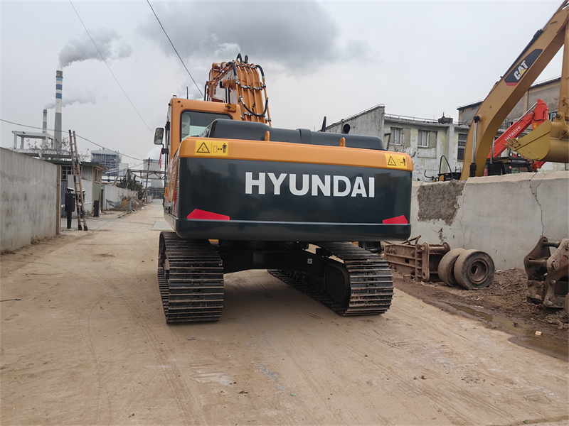 hyundai 220LC-9S crawler excavator