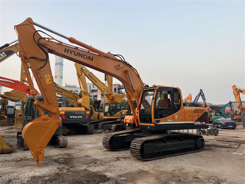 hundai excavator 220LC-9S