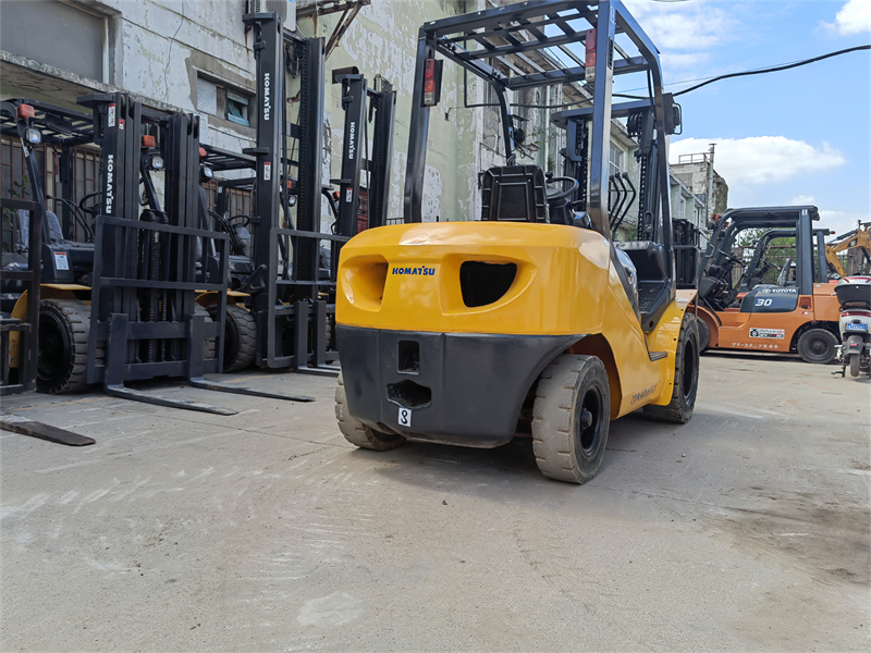 komatsu FD30-17 3ton forklift