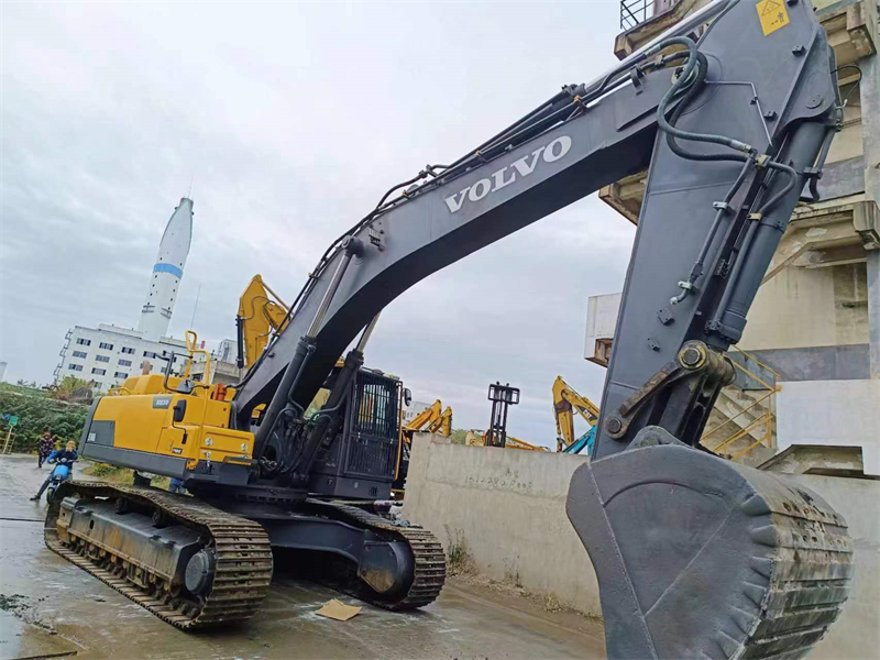 VOLVO EC480 Excavator