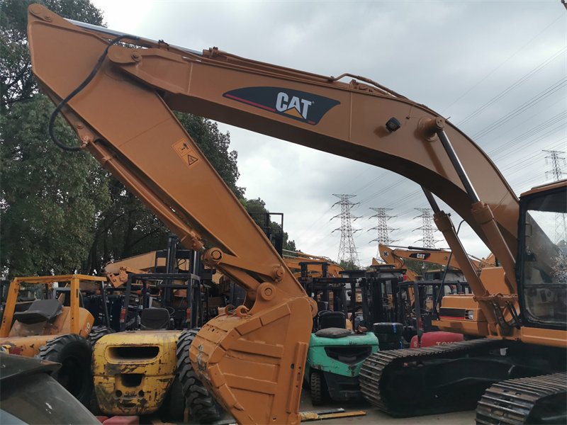 CAT 330BL Excavator