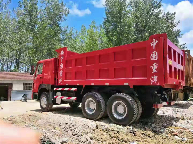 Howo dump truck 