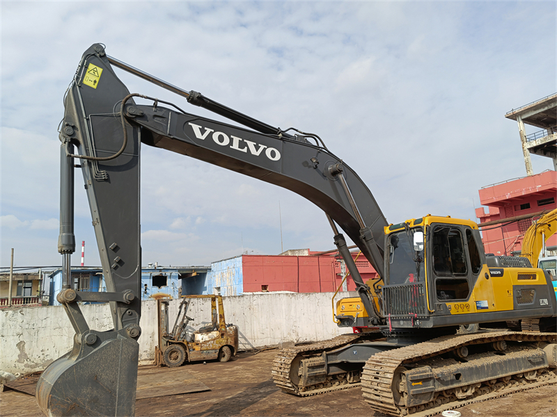 volvo excavator ec290b