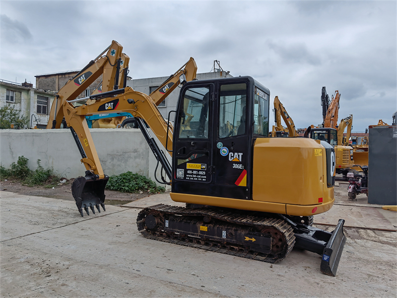 used excavator caterpillar 306E2 excavator