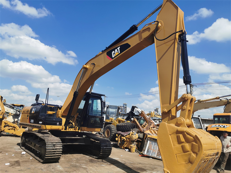  Cat 325d excavator 