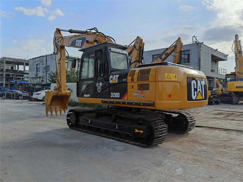 Caterpillar 320D excavator