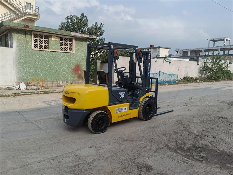 komatsu fd30-17 3t forklift