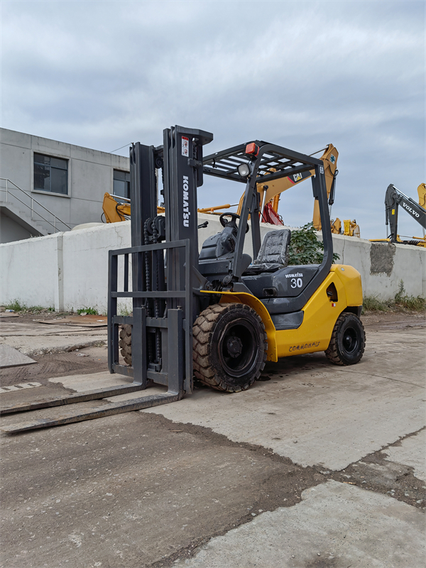 used forklift 3ton 4.5m high