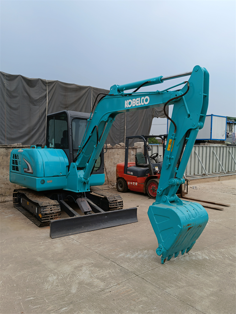 kobelco sk60 mini excavator