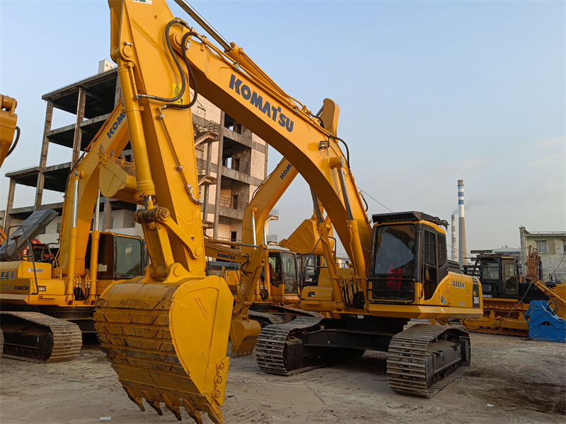 Komatsu PC360-7 Excavator