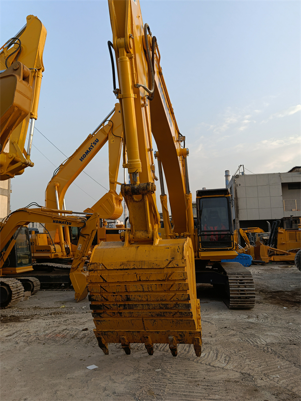 Komatsu PC360-7 Excavator