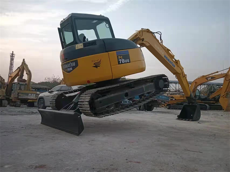 Komatsu PC78US-6 Excavator