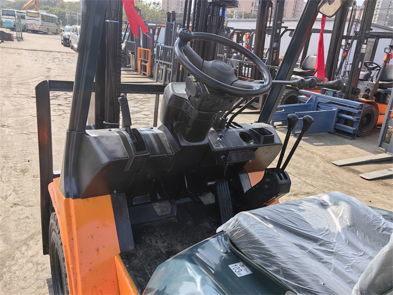 3ton forklift toyota 7FD30