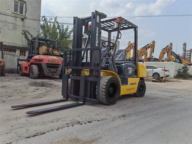 komatsu fd30-17 3t forklift