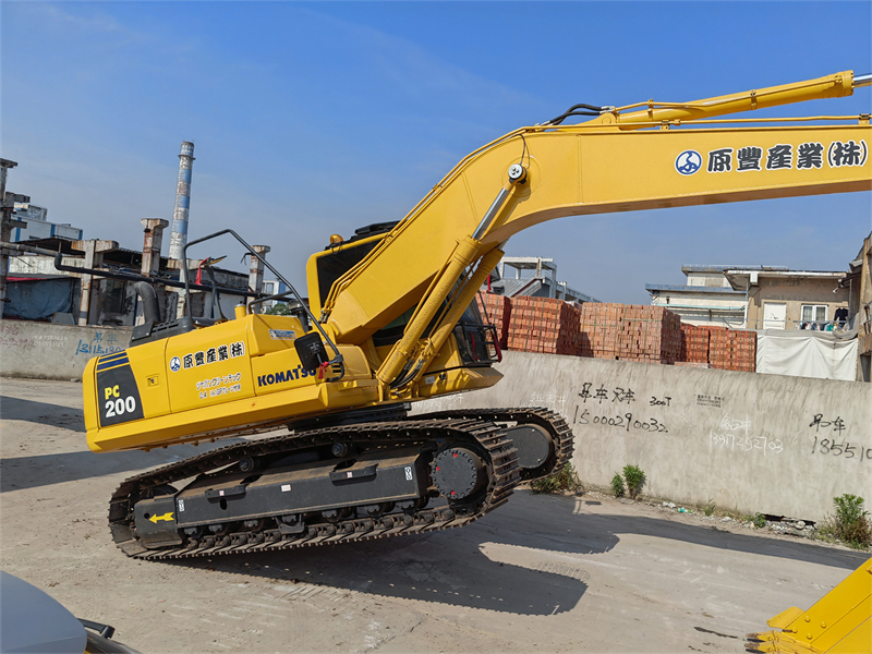 used excavator komatsu PC200-8 