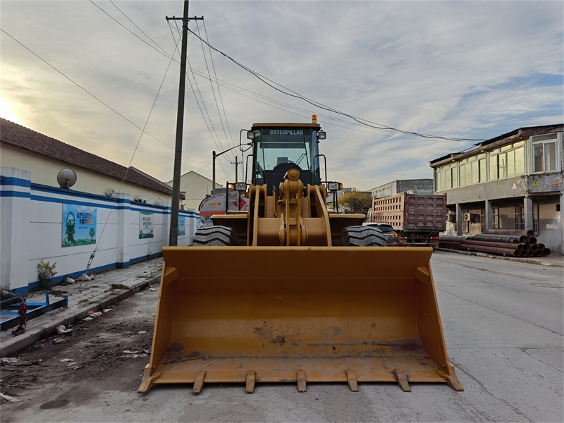 CAT 966h loader