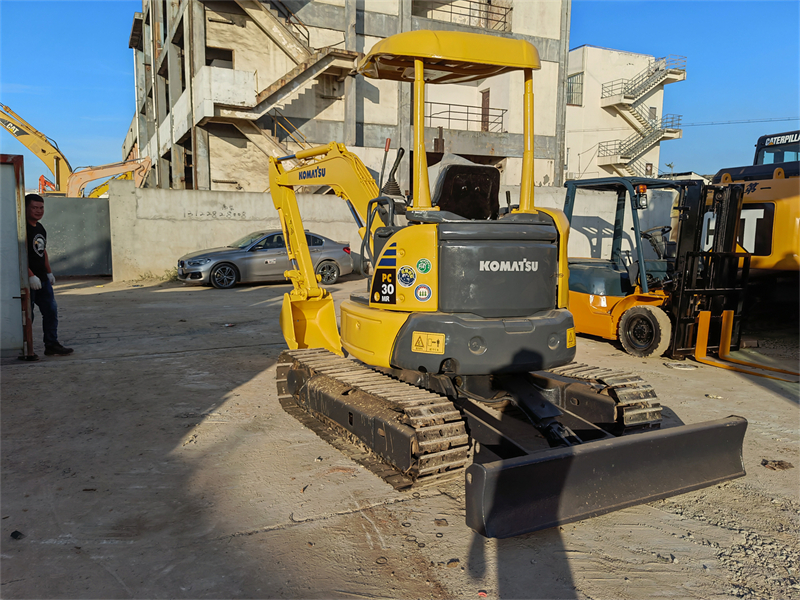 used komatsu excavator pc30