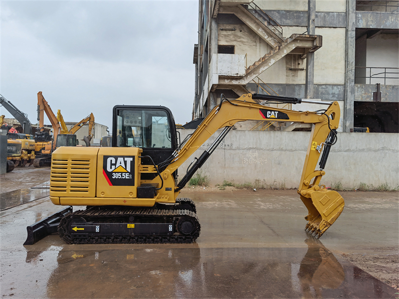 Cat excavator 305.5 mini excavator