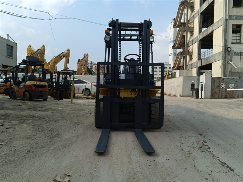 komatsu fd30-17 3t forklift