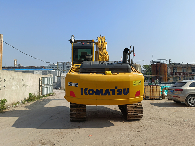 used excavator komatsu PC200-8 