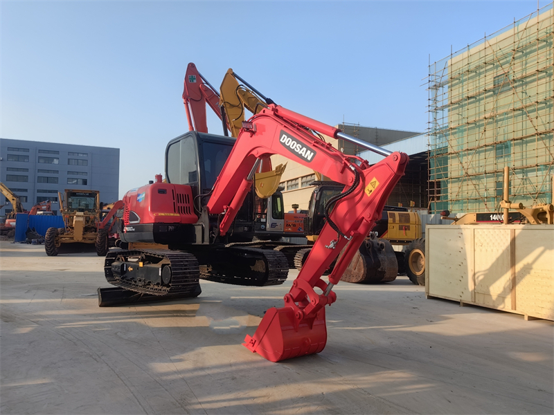 DOOSAN DX60 6ton Mini Excavator For Sale