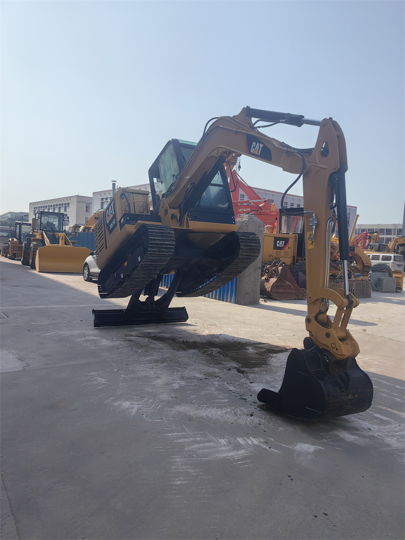 cat mini excavator 305.5e