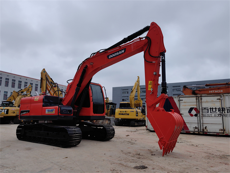 Doosan DX150LC excavator